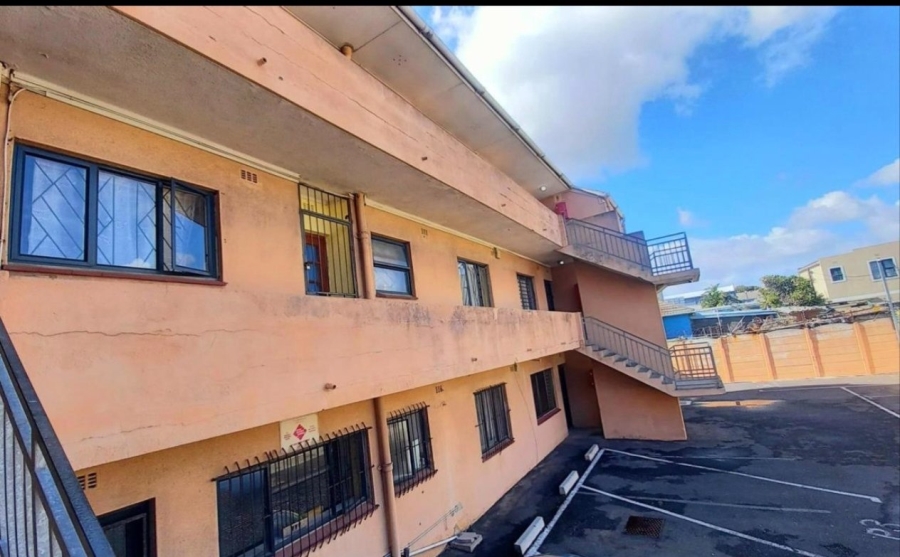 2 Bedroom Property for Sale in Maitland Western Cape